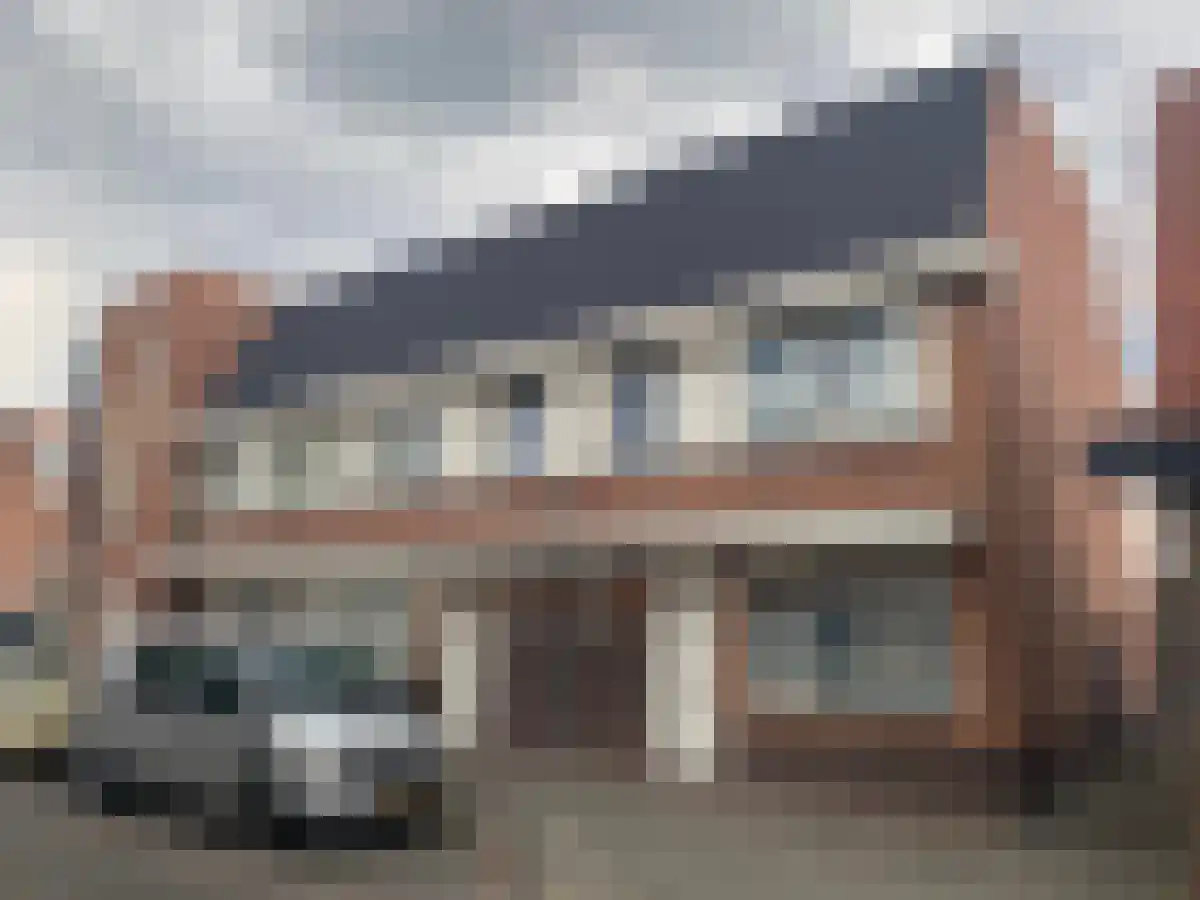 Pastoor van Leeuwenstraat 24 in Helmond