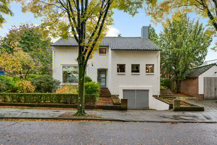 Pastoor van Oppenstraat 1 en Roermond foto