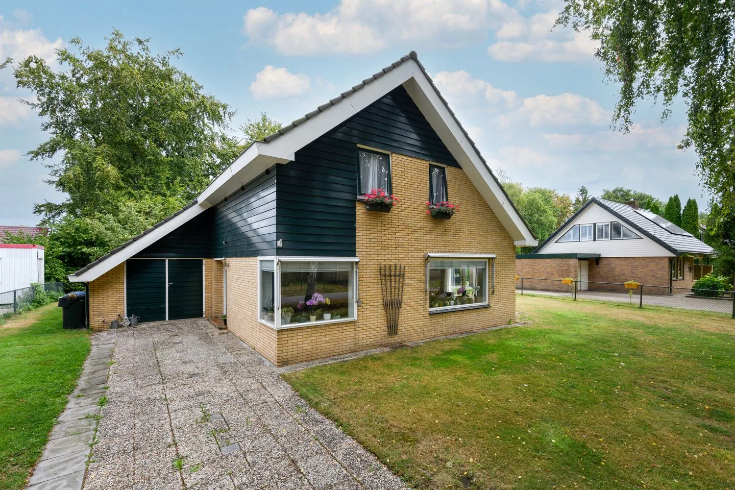 Pastorielaan 1 in Nieuwehorne
