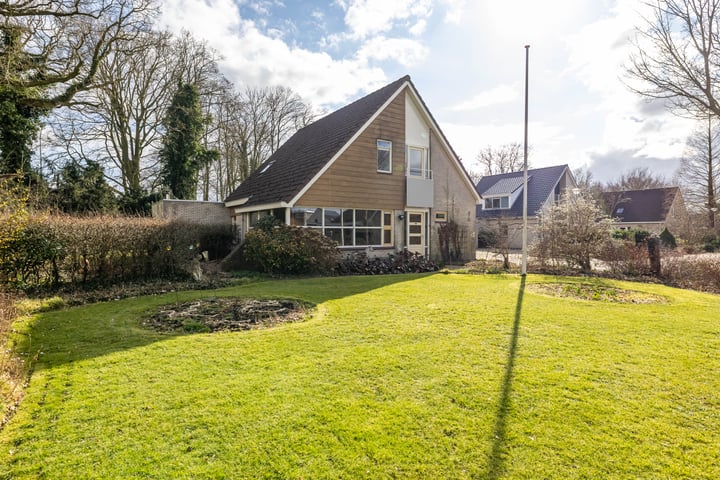 Pastorietuin 35 in Harkstede Foto