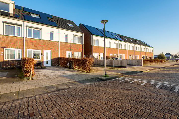 Patalenastraat 25 in Naaldwijk photo