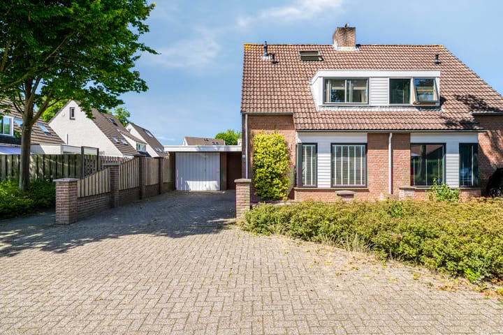 Patrijsstraat 16 in Beneden-Leeuwen Foto