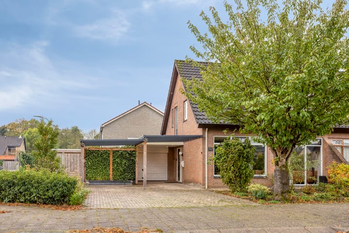 Patrijsstraat 52 in Neede photo