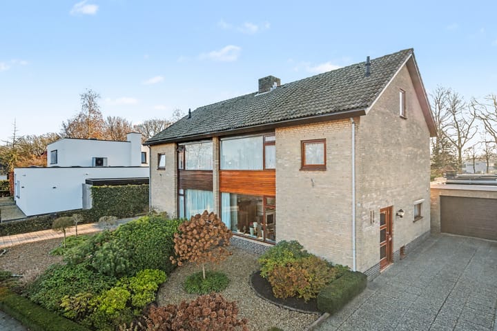 Paukenstraat 81 en Uden foto