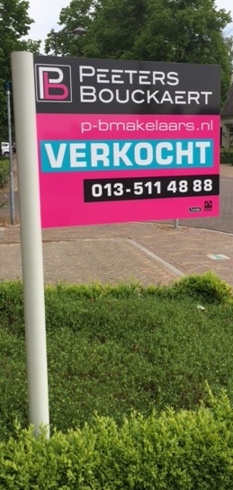 Logo Peeters-Bouckaert Makelaars, actief regio Tilburg