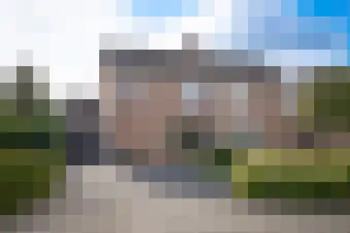 Perzikstraat 38 in Beneden-Leeuwen