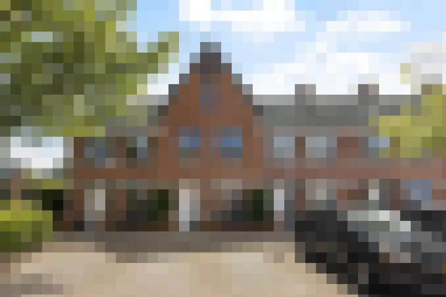 Peter van Anrooylaan 24 in Maassluis