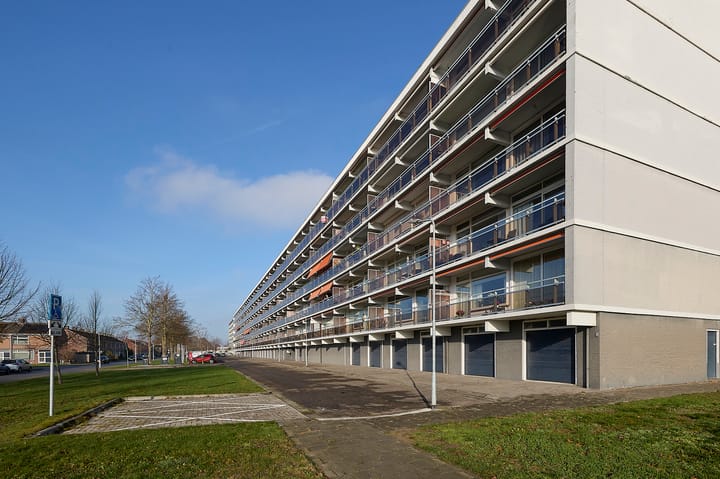 Photo of property Peter van Anrooylaan 268, Terneuzen