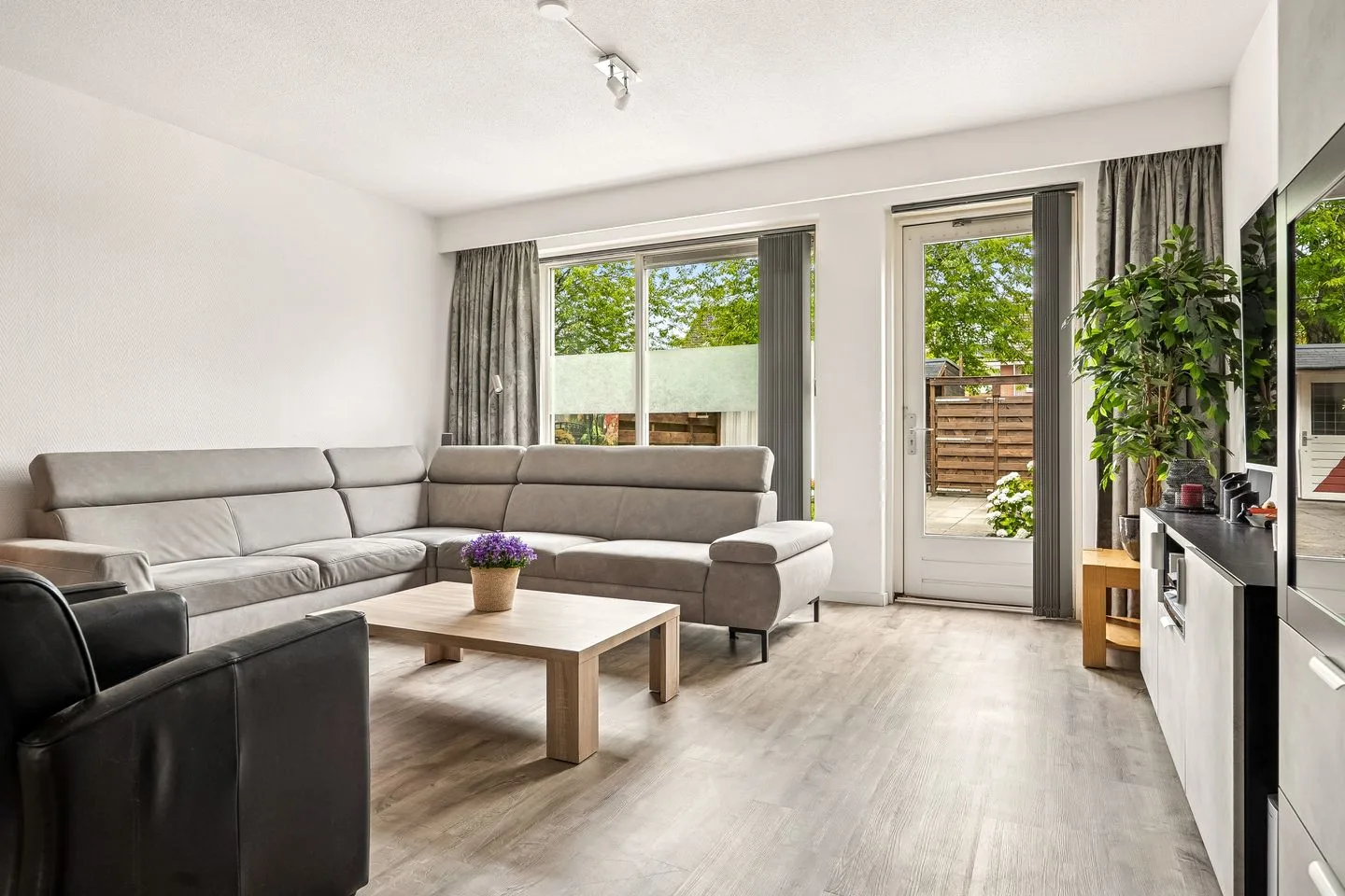 Peter van Straatenhof 21 Almere thumbnail 11