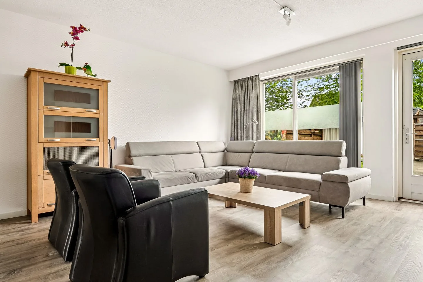 Peter van Straatenhof 21 Almere thumbnail 13