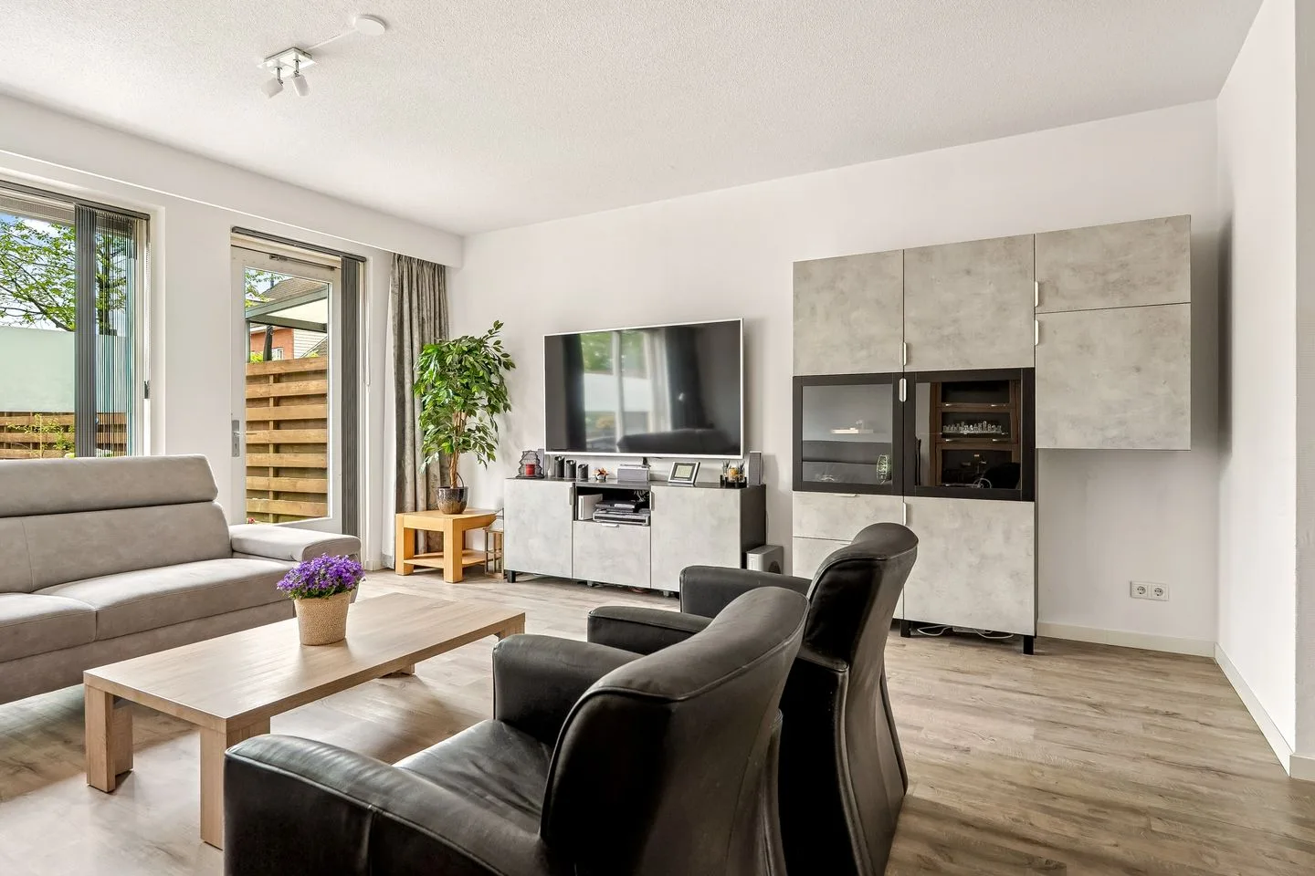 Peter van Straatenhof 21 Almere thumbnail 14