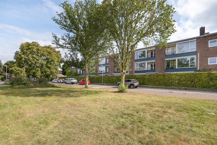 Piet Heinlaan 34 en Bussum foto