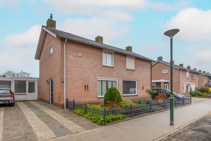 Photo of property Piet Heinstraat 14, Schijndel