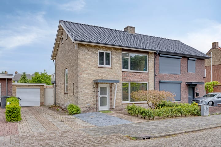 Pieter Bruegelstraat 9 en Vlijmen foto