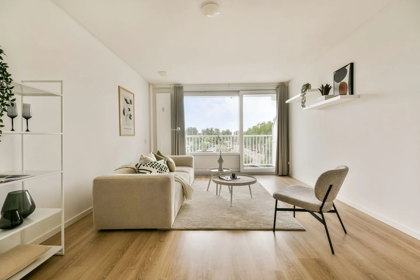 Pieter Calandlaan 411 in Amsterdam