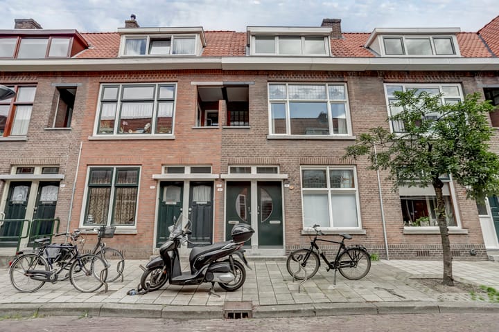 Pieter de Hooghstraat 14B in Schiedam Foto