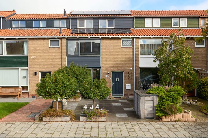 Pieter Kramerstraat 24 in Zuidoostbeemster photo