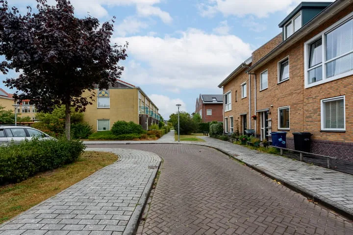 Pietje Pluisplantsoen 18 Almere thumbnail 51