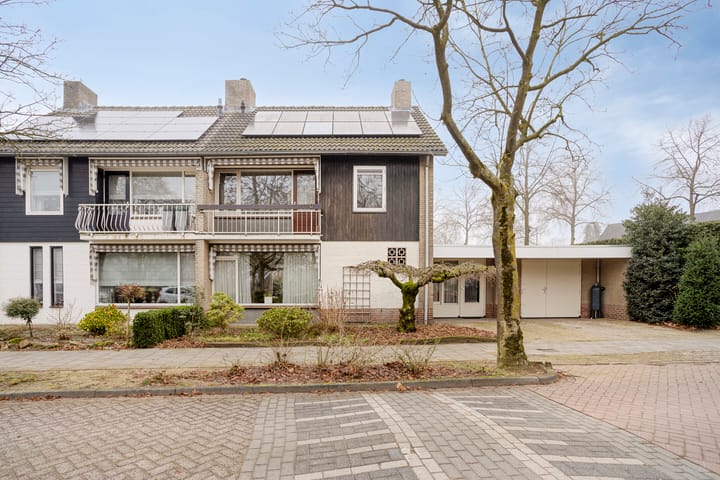 Photo of property Pioenroosstraat 1, Rosmalen