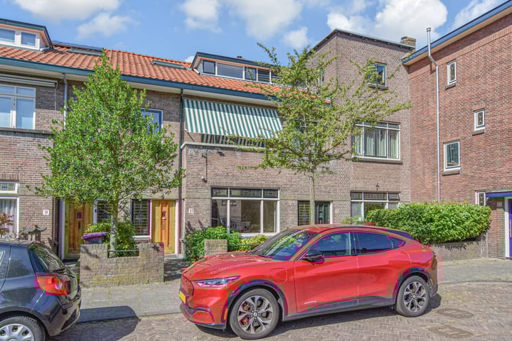 Plaats van Middendorp 11 in Voorburg foto