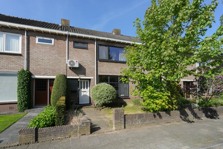 Planetenstraat 51 in Nijmegen foto