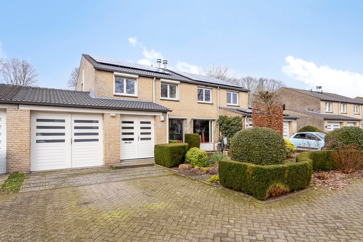 Plantsoen 26 in Heesch Foto