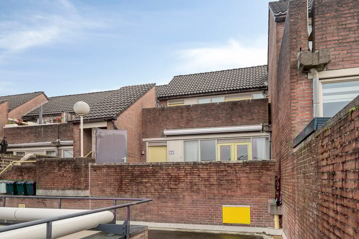 Pleintjes 175 en Veldhoven foto