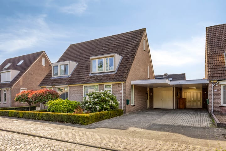 Ploeg 18 in Berghem foto