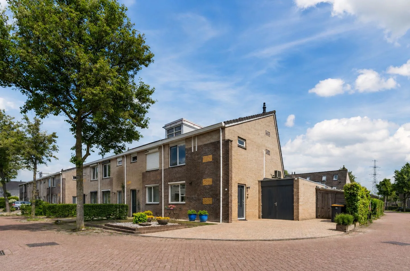Plutostraat 19 in Assen