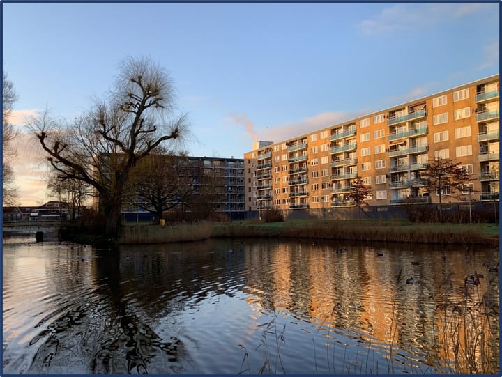 Plutostraat 358 in Alphen aan den Rijn Foto