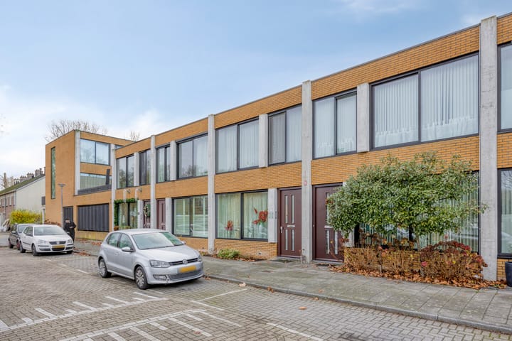 Poelenburg 9 in Rotterdam photo