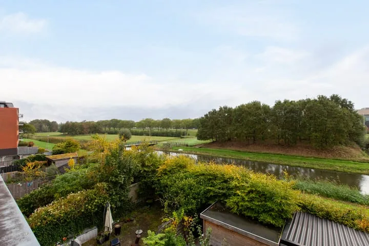 Polderpeil 310 Alphen aan den Rijn foto 2