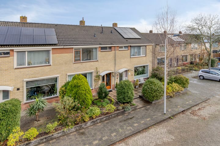 Photo of property Polluxstraat 19, Spijkenisse