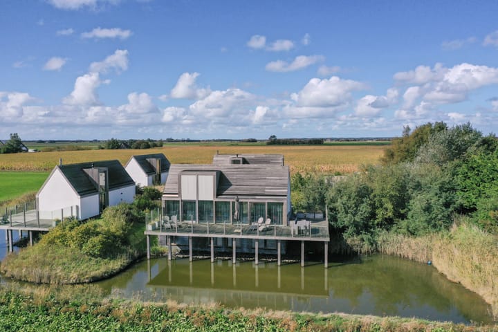 Pontweg 42 in Den Hoorn foto