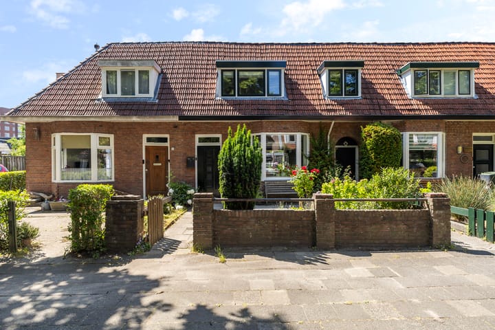 Poppeweg 13 in Leeuwarden Foto