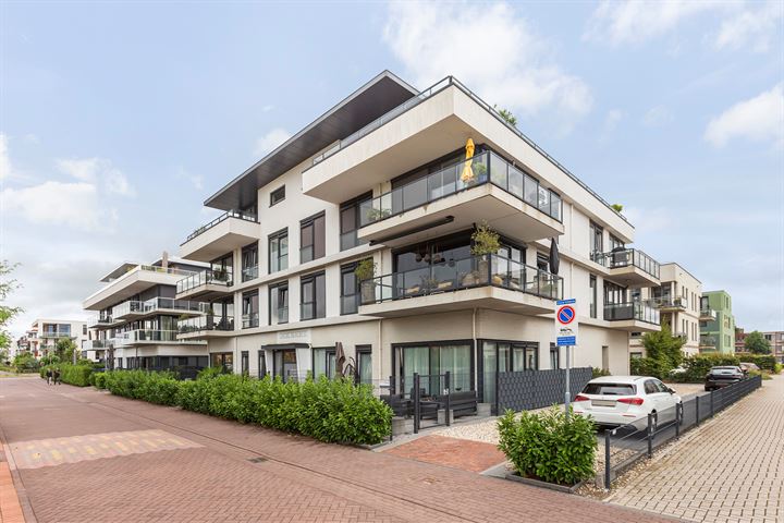 Portugalkade 33 en Almere foto