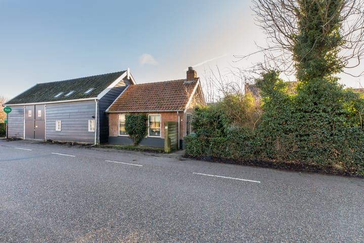 Photo of property Prelaatweg 75, Aagtekerke