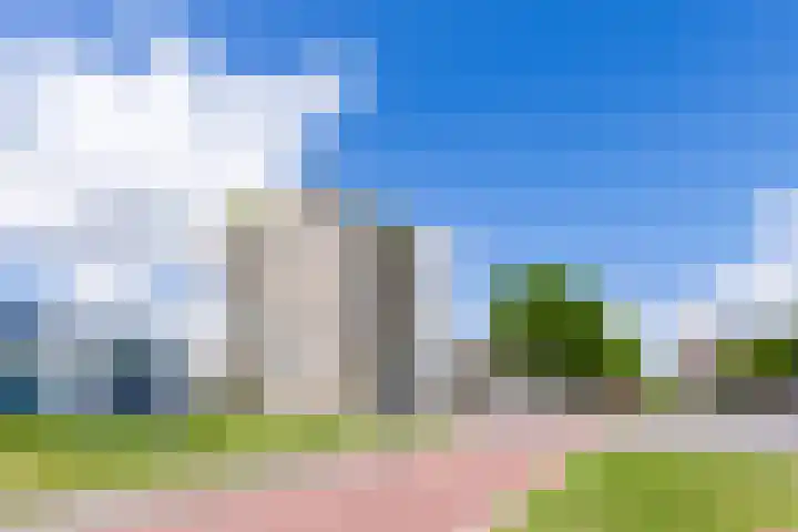 Prelude 63 Zaandam thumbnail 37