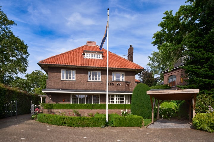 President Rooseveltlaan 6 in Helmond photo