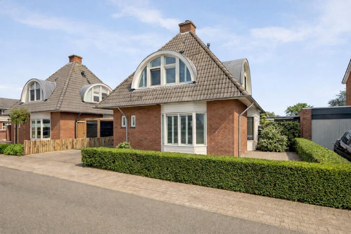 Priemsteeg 14 dans Haarsteeg photo