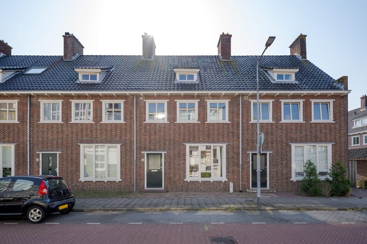 Prins Bernhardlaan 4 in Voorschoten Foto