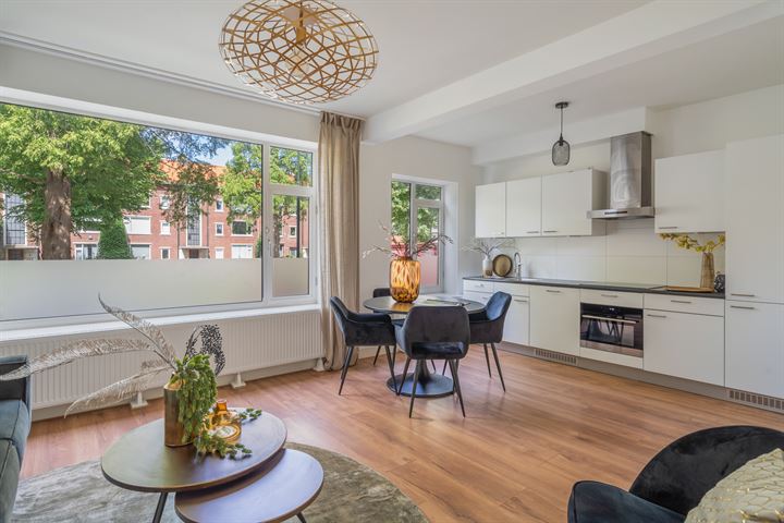 Prins Bernhardlaan 74 in Voorburg foto