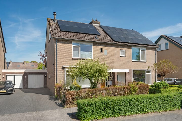 Prins Bernhardlaan 8 in Koekange Foto