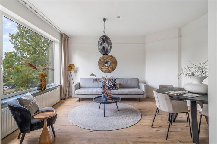 Prins Bernhardlaan 80 in Voorburg foto