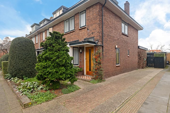 Prins Bernhardstraat 23 in Hillegom