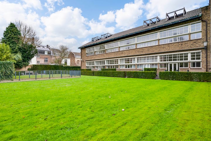 Prins Bisschopsingel 2-03 in Maastricht photo