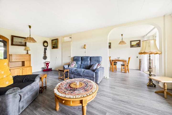 Prins Frederiklaan 410 en Leidschendam foto