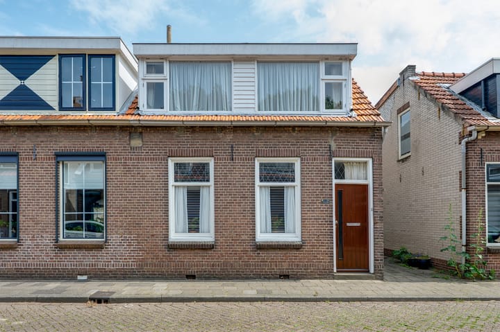 Prins Hendrikstraat 21 in Ooltgensplaat Foto