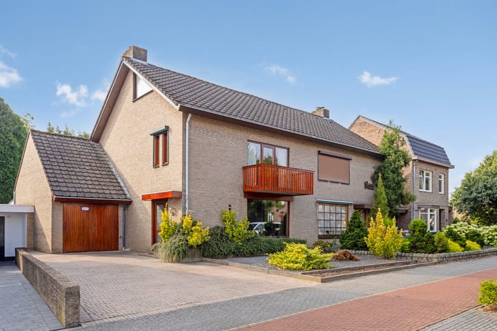 Prins Mauritslaan 109a en Beek foto