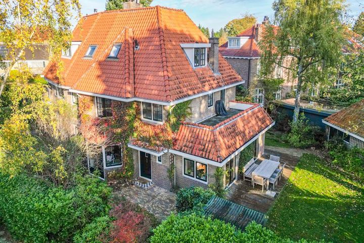 Prins Mauritslaan 16 in Bussum foto